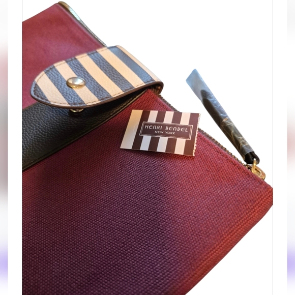 ⏸️*Reserved* Henri Bendel Burgundy and Black Clutch - Picture 3 of 5